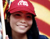 Noia amb una gorra de CCOO de Catalunya