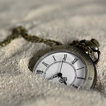 Pocket Watch 3156771 640 (2)