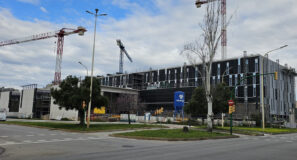 C Obert Zona Franca 1