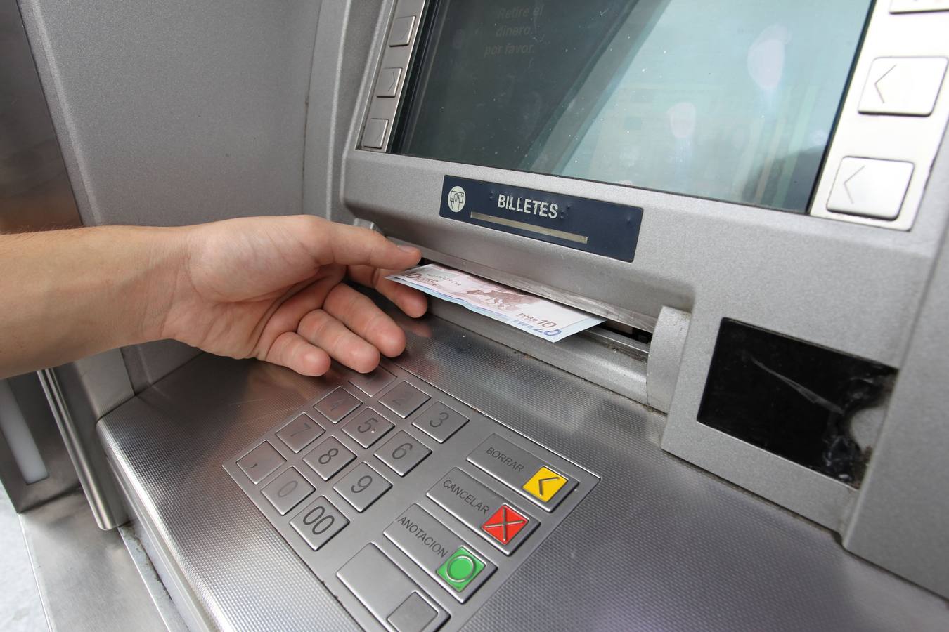 Caixer automàtic amb euros