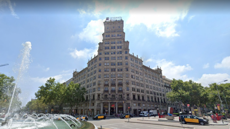 Edificio Del Consulado Argentino En Barcelona