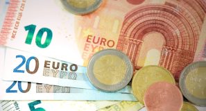 Euros Dinero Aumento Salarial