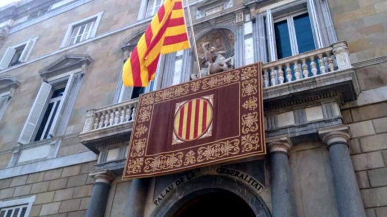 Palacio De La Generalitat Bandera Institucional