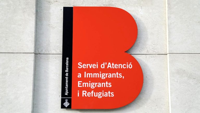 Foto Logotipo Saier Servicio Atencio Inmigrantes Emigrantes Y Refugiados