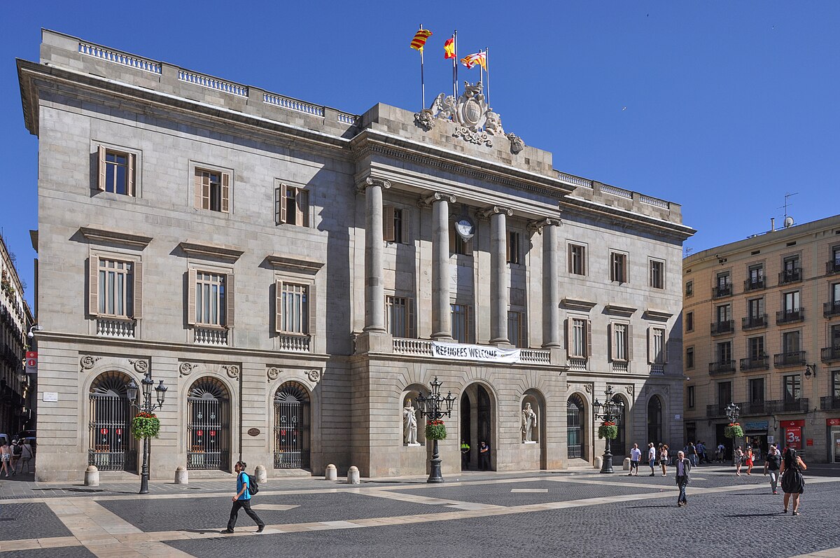 Barcelona (plaça De Sant Jaume) City Hall. Neoclassical Facade. 1831 1847. Josep Mas, Architect (27664512650) Edited